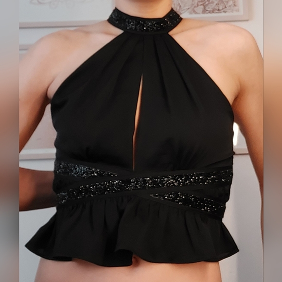 ⭐️ 3/ $30 Express crop black sparkle top, size 4 - Picture 4 of 16